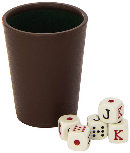 Sencillo cubilete y dados de poker